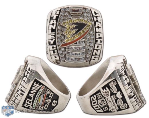 2007 Teemu Selanne Anaheim Mighty Ducks Stanley Cup Replica Ring