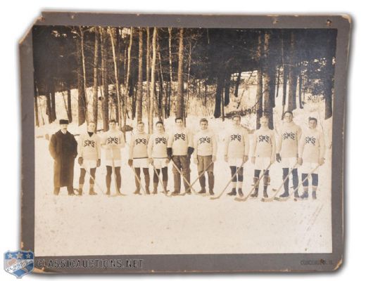 Hobey Baker St. Pauls School Hockey Team Photograph (8" x 10")