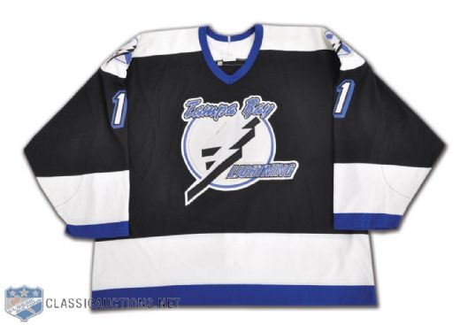 Wendell Youngs 1993-94 Tampa Bay Lightning Game Jersey