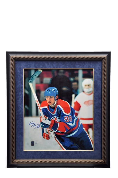 Wayne Gretzky Signed Edmonton Oilers Limited-Edition Framed Print on Canvas #1/199 with WGA COA (29" x 33")