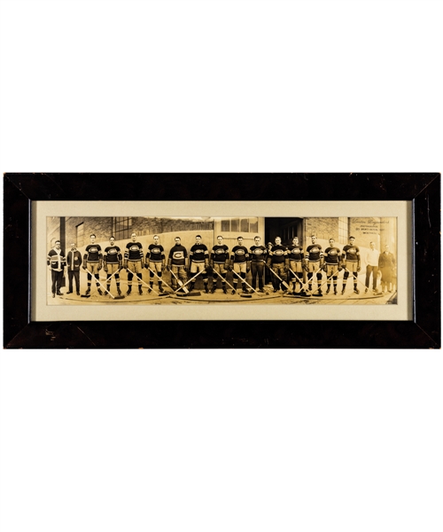 Montreal Canadiens 1928-29 Framed Panoramic Team Photo Featuring Morenz, Joliat and Hainsworth (9 ½” x 23 ½”) 
