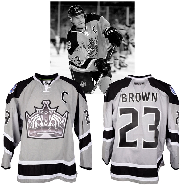 Dustin Browns 2014 NHL Stadium Series Los Angeles Kings Warm-Up Worn Captains Jersey with NHLPA LOA