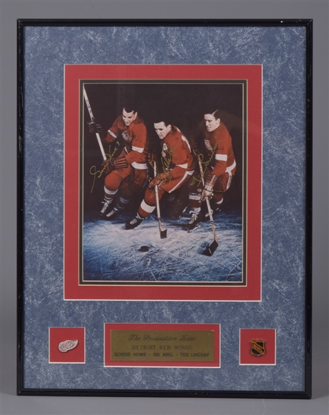 Gordie Howe and the Detroit Red Wings Collection with Signed Photos, Multi-Signed Lithograph and Signed Production Line Display 