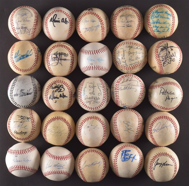 Big Montreal Expos Signed/Multi-Signed Baseball and Postcard Collection