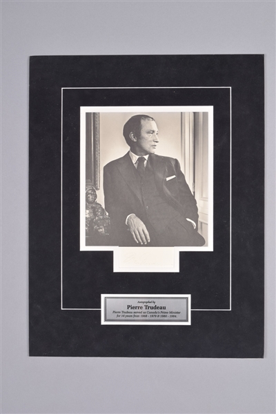 Canadian Prime Minister Pierre Trudeau Signed Matted Portait Photo by Yousuf Karsh