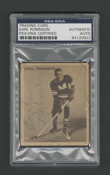 1933-34 World Wide Gum Ice Kings (V357) Hockey #5 Earl Robinson Signed Rookie Card – PSA/DNA Certified