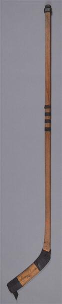 Late-1930s Larry Aurie Hespeler Signature Model One-Piece Hockey Stick