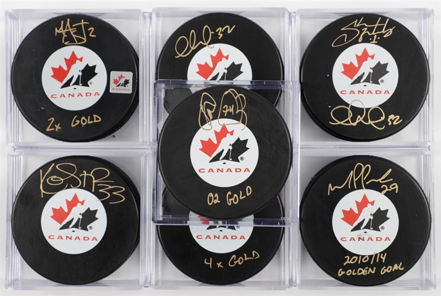 Team Canada Womens Olympic Hockey Signed Photo and Puck Collection of 10 with Wickenheiser, Poulin and Svabados with LOA