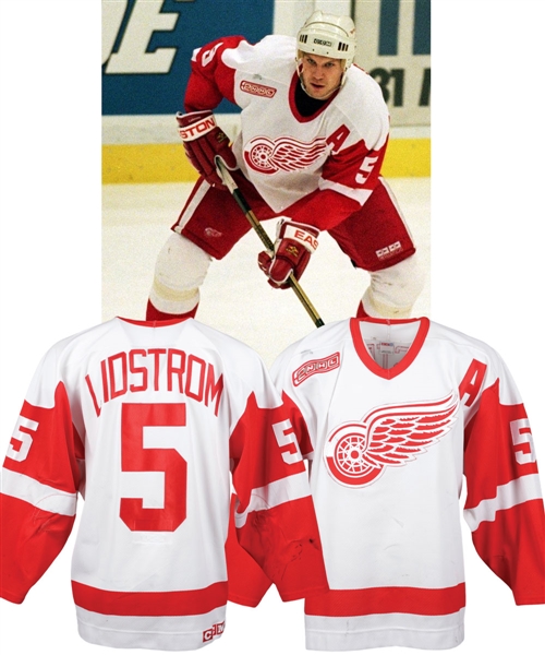 Nicklas Lidstroms 1999-2000 Detroit Red Wings Game-Worn Alternate Captains Jersey with Team COA - 15+ Team Repairs! - Photo-Matched! 