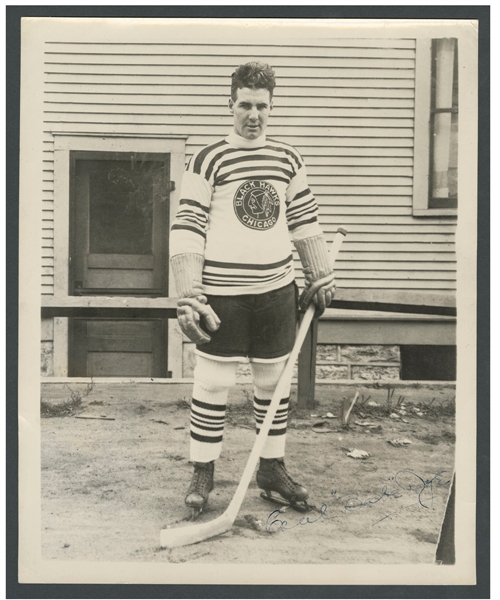 Deceased HOFer Cecil "Babe" Dye Signed Chicago Black Hawks Photo from the E. Robert Hamlyn Collection