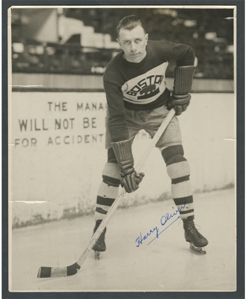 Deceased HOFer Harry Oliver Signed Boston Bruins Photo from the E. Robert Hamlyn Collection