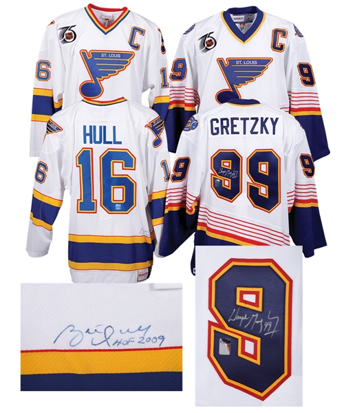 Wayne Gretzky and Brett Hull St. Louis Blues Signed Jerseys (2) and Photos (2)