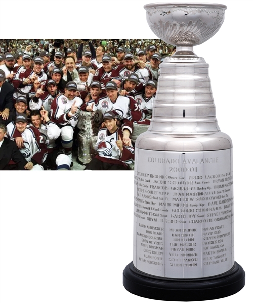 Colorado Avalanche 2000-01 Stanley Cup Championship Trophy (13")
