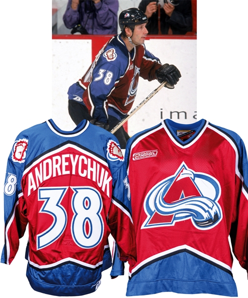 Dave Andreychuk’s 1999-2000 Colorado Avalanche Game-Worn Jersey with LOA