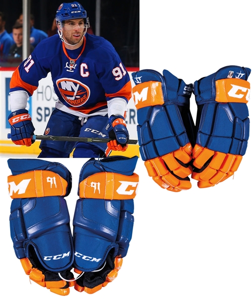 John Tavares 2016-17 New York Islanders CCM Game-Worn Gloves with Team LOA - Photo-Matched!