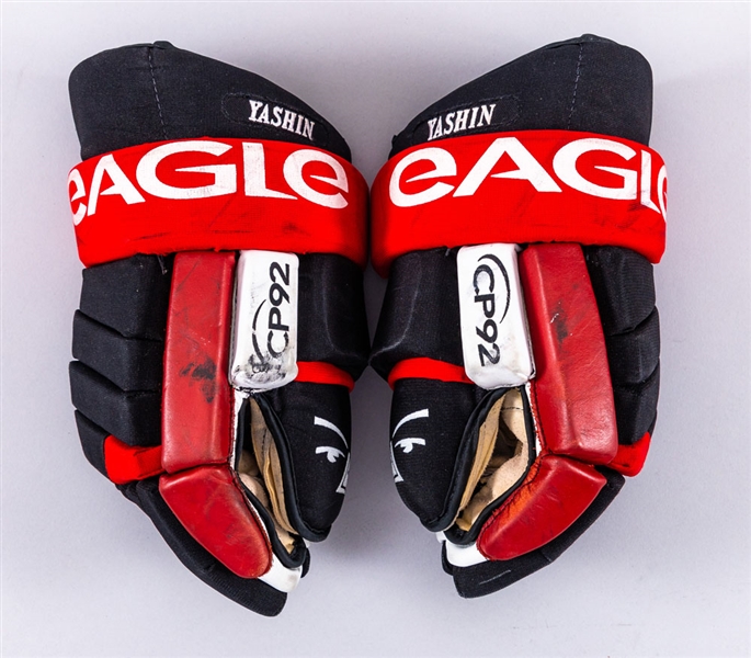 Alexei Yashins Early-2000s Ottawa Senators Eagle Game-Used Gloves