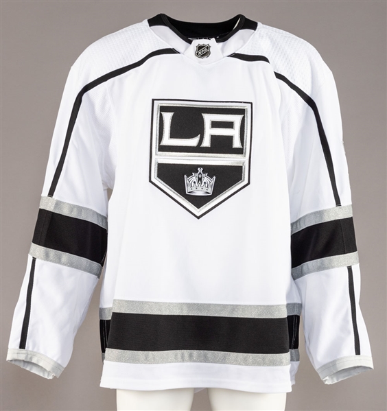 Dion Phaneuf’s 2017-18 Los Angeles Kings Game-Worn Jersey with Team COA – Photo-Matched! 