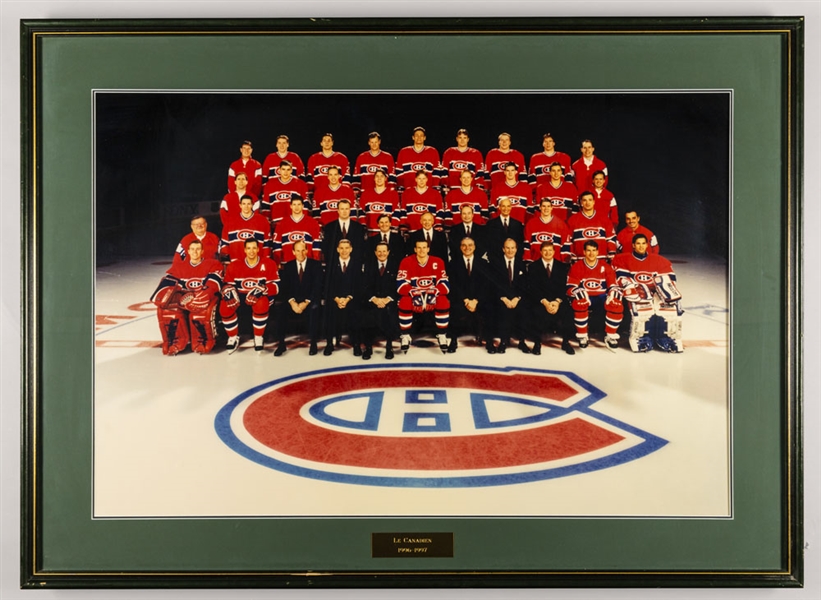 Montreal Canadiens 1996-97 Team Photo Framed Display from the Montreal Canadiens Archives (35” x 48”)