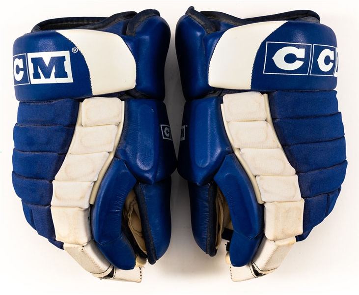 Mats Sundins 2000-01 Toronto Maple Leafs CCM Game-Used Gloves with Team LOA - 41-Goal Season!