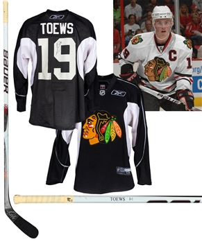 Jonathan Toews 2009-10 Chicago Black Hawks Signed Bauer Vapor Game-Used Stick – Stanley Cup Championship Season! - Plus Circa 2010 Signed Black Hawks Practice Jersey with LOA