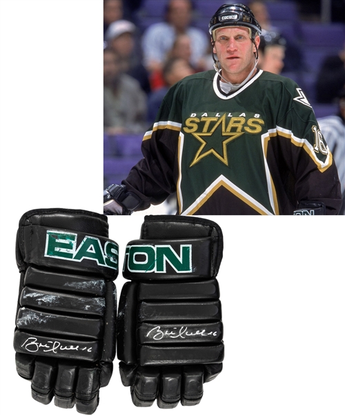 Brett Hull’s 2000-01 Dallas Stars Signed Easton Game-Used Gloves with LOA - Photo-Matched!