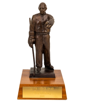 Ted Lindsays 2008 Lester Patrick Award Trophy with Family LOA (11")