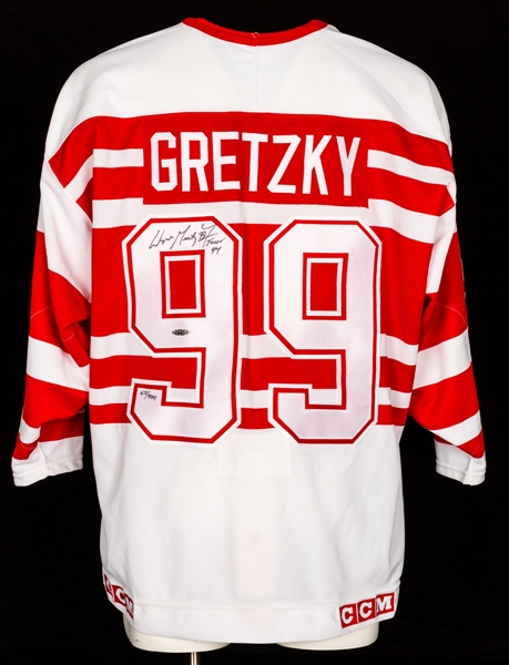 Wayne Gretzky Signed "Ninety-Nine Tour" Limited-Edition Jersey #671/999 with UDA COA