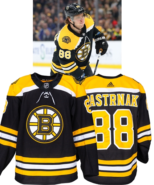 David Pastrnak’s 2018-19 Boston Bruins Game-Worn Jersey with Team LOA