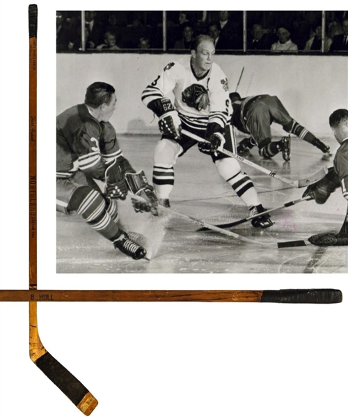 Bobby Hulls Mid-1960s Chicago Black Hawks Northland Custom Pro "Banana Hook" Game-Used Stick