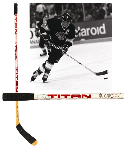 Wayne Gretzkys 1988-89 Los Angeles Kings Signed Titan TPM2020 Game-Used Stick – Hart Memorial Trophy Season! 