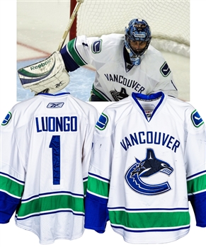 Roberto Luongo’s 2008-09 Vancouver Canucks Game-Worn Playoffs Jersey with Team LOA – Photo-Matched!
