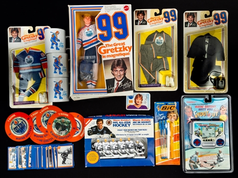 Wayne Gretzky/Edmonton Oilers Vintage Memorabilia Collection Including 1983 Mattel Doll and Outfits in Packaging (3), 1982-83 Neilson 50-Card Hockey Set Plus Neilson Mugs & More