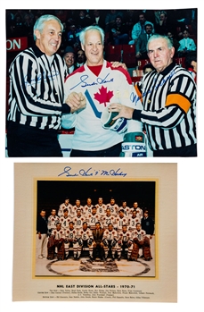 Deceased HOFer Gordie Howe Signed Detroit Red Wings Photos, Pictures, Pennants & Assorted Items (34)