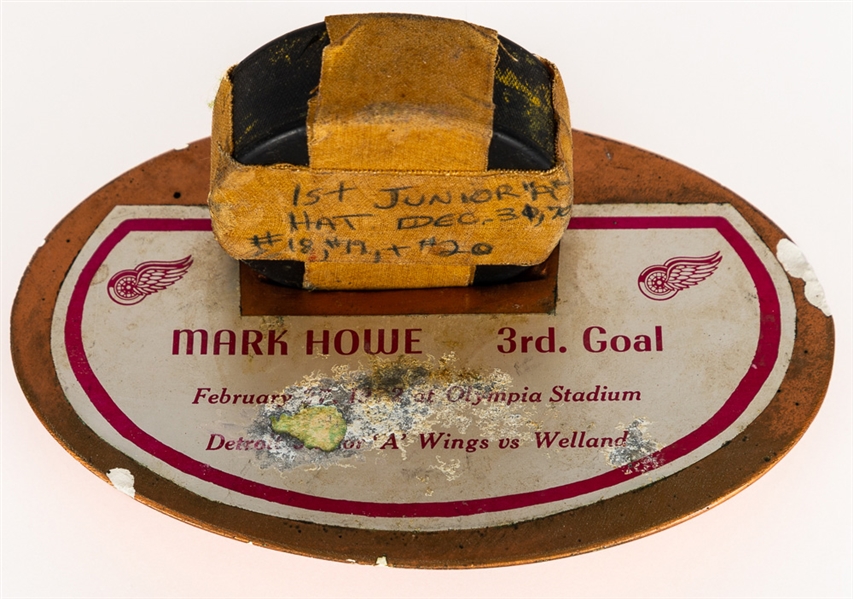 Mark Howes December 31st 1970 Detroit Jr. "A" Red Wings First Junior Hat Trick Puck and Stand with His Signed LOA