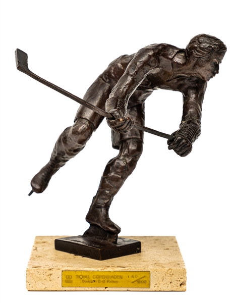 Royal Copenhagen 1975 Sterett-Gittings Kelsey Limited-Edition Bronze Hockey Statue (195/2500) Plus Lance 1975 Pewter Goaltender Figurine 