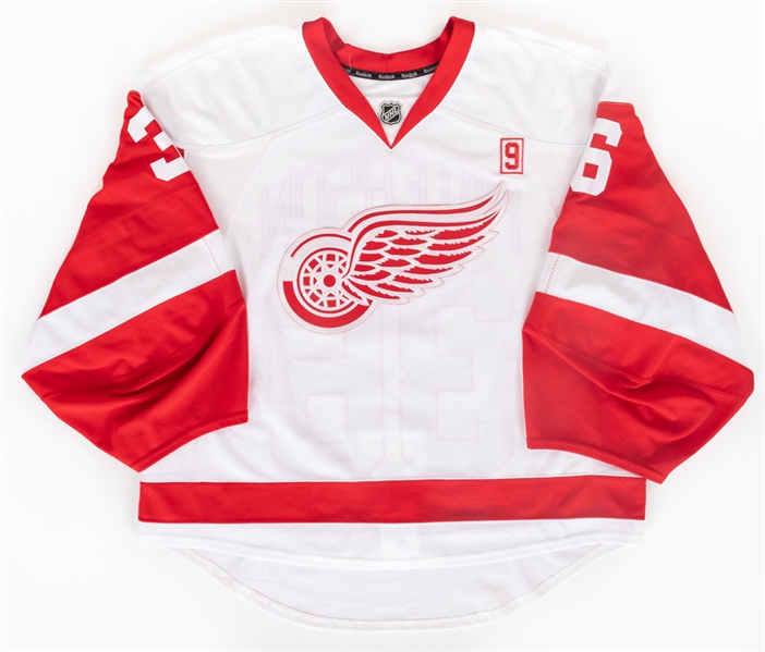 Jake Patersons 2016-17 Detroit Red Wings Game-Issued Jersey with Team COA - Gordie Howe Memorial Patch! 