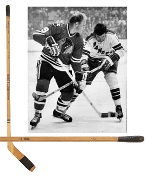 Bobby Hulls Mid-1960s Chicago Black Hawks Signed Northland Custom Pro Game-Used Stick