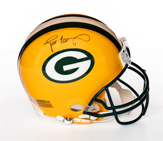 Brett Favre Signed Green Bay Packers Full-Size Riddell Helmet Display with Favre COA 