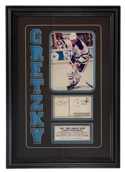 Wayne Gretzky 1982 Single Season Goal Scoring Record Limited-Edition Signed Gateway Cachet Framed Display with COA (27" x 19")