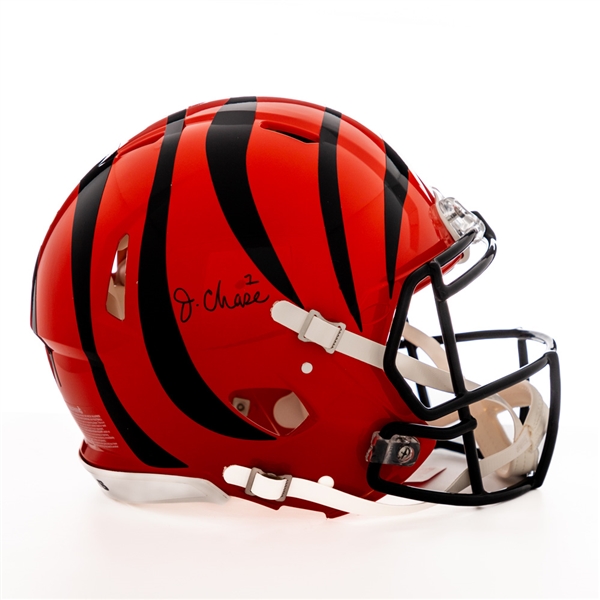 JaMarr Chase Signed Cincinnati Bengals Full-Size Riddell Helmet Fanatics Certified 