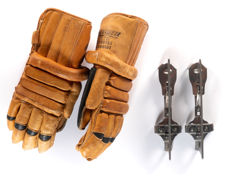 Vintage 1900s Starr Acme Skates and 1960s WinnWell 278 Model Gloves 