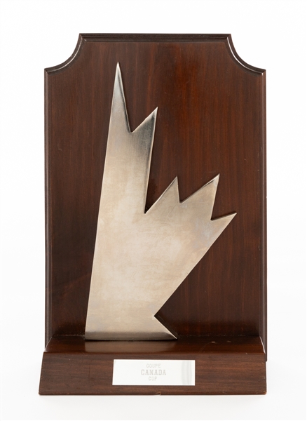 1987 Canada Cup Team Canada Trophy Plaque From the Offices of the NHL (11")