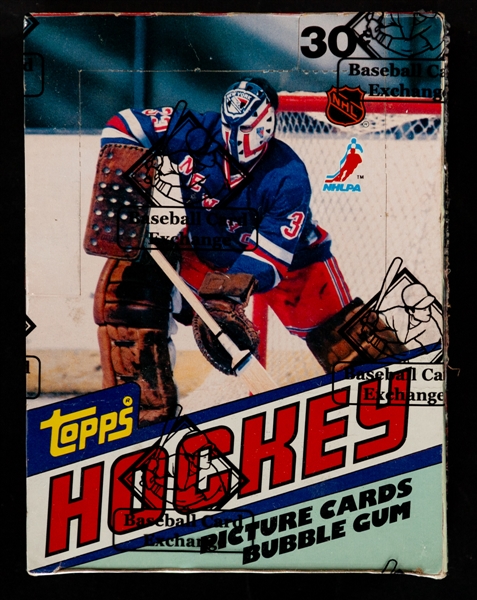 1981-82 Topps Hockey Wax Box (36 Unopened Packs) - BBCE Certified - Kurri, Savard, Stastny, Murphy and Ciccarelli Rookie Card Year! 