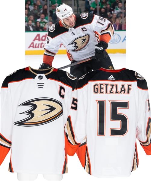 Ryan Getzlafs 2017-18 Anaheim Ducks Game-Worn Captains Jersey with Team LOA - Photo-Matched!