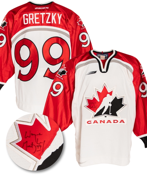 Wayne Gretzky Signed 1998 Nagano Winter Olympics Team Canada Jersey with JSA Auction LOA