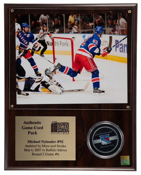 Scott Gomezs, Paul Maras and Michael Nylanders (2) 2006-07 and 2007-08 New York Rangers NHL Goal Pucks on Plaques Displays (4) 