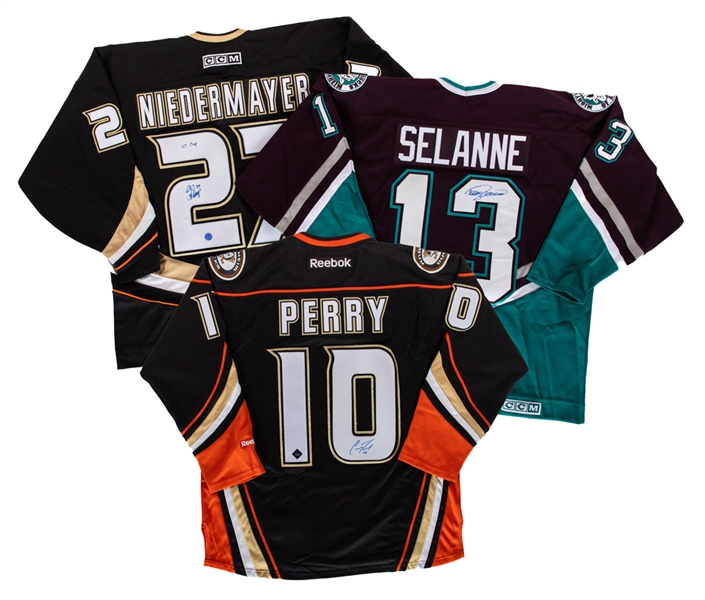 Teemu Selanne, Scott Niedermayer and Corey Perry Signed Anaheim Mighty Ducks / Anaheim Ducks Jerseys with COAs 