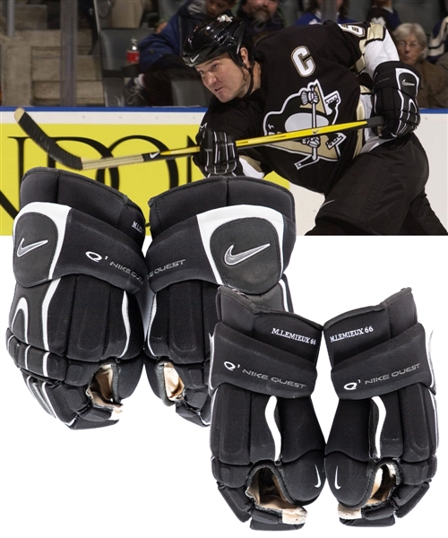 Mario Lemieuxs Early-2000s Pittsburgh Penguins Nike Quest Game-Worn Gloves