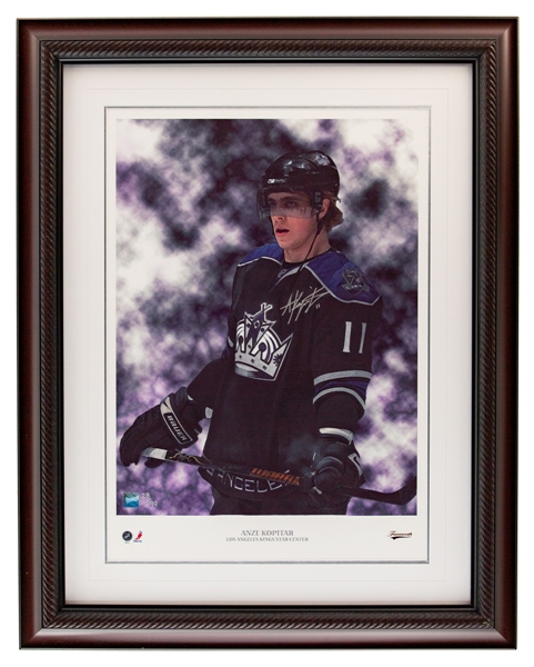 Anze Kopitar Los Angeles Kings Signed and Framed Limited-Edition 28/99 Print by Frameworth with COA (26 1/2" x 33 1/2")