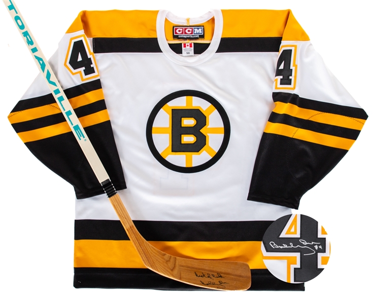 Bobby Orr Signed Boston Bruins Jersey Plus Signed Stick with JSA Auction LOA